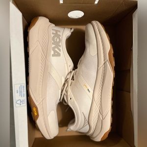 Hoka Transport- size 7. Eggnog color.